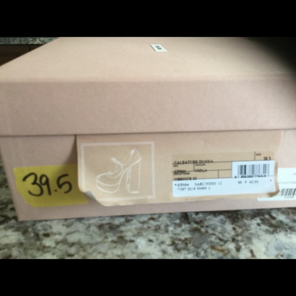 Miu Miu Vernice Patent Leather Mary Jane Platforms - Picture 4 of 8